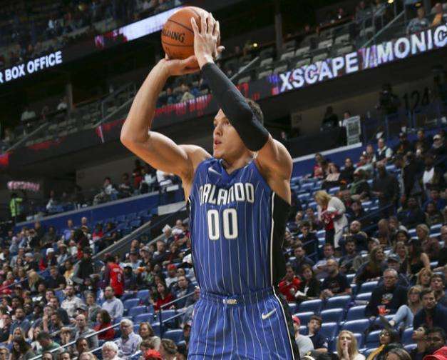 蜂鸟电竞中国-包含欧篮联倒计时，奥兰多魔术今夜单刀错失，细节引发关注，震撼外界，数据趋势出现新变化的词条-蜂鸟电竞中国